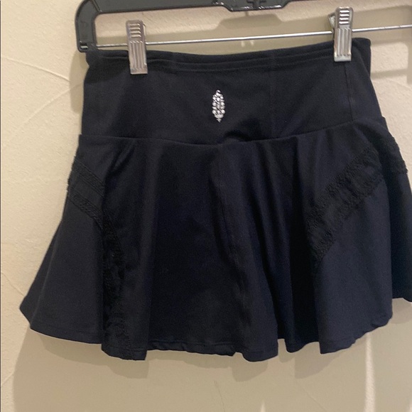 XS FP Movement black skirt - Picture 4 of 5